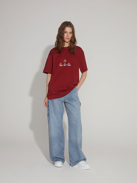 Бордовая футболка из хлопка с вышивкой и стразами, 5