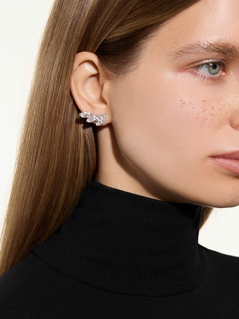 Пусеты из белого золота с бриллиантами в огранке «маркиз», 3