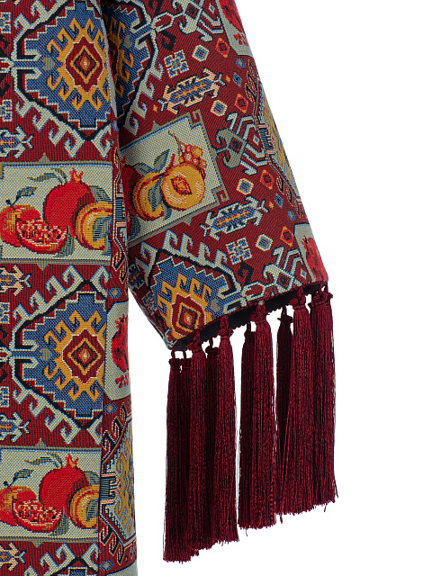 Красная накидка с узором и бахромой, 3