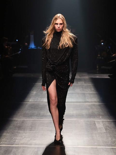 Look #107, 1 Look #107, 1