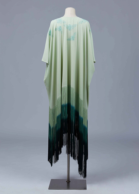 Светло-зеленая туника с вышивкой и бахромой, 1