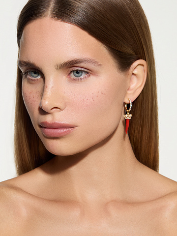 Серьги из желтого золота с кораллом и бриллиантами, 2 Серьги из желтого золота с кораллом и бриллиантами, 2