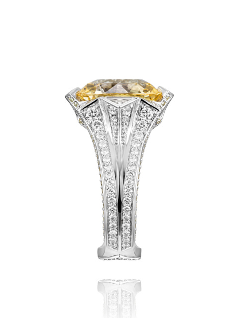 Кольцо из белого золота с желтым сапфиром и бриллиантами, 2 Кольцо из белого золота с желтым сапфиром и бриллиантами, 2