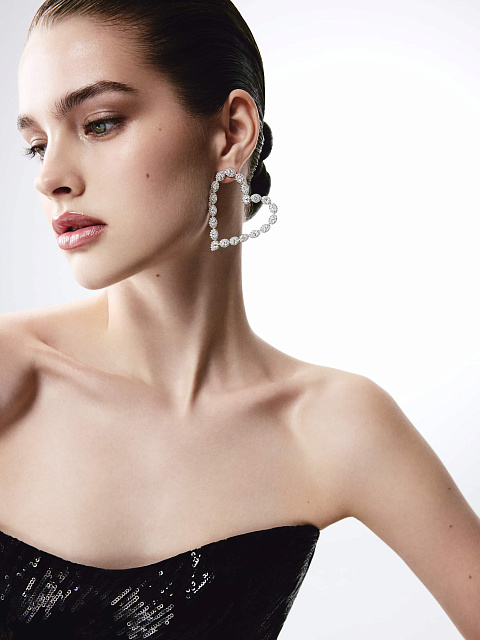 Серьги в виде сердец из белого золота с бриллиантами, 3 Серьги в виде сердец из белого золота с бриллиантами, 3