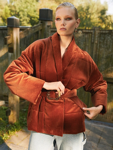 Коричневая куртка из вельвета с поясом, 5