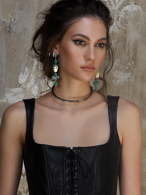 Колье-чокер из черненого золота с бриллиантами, 9