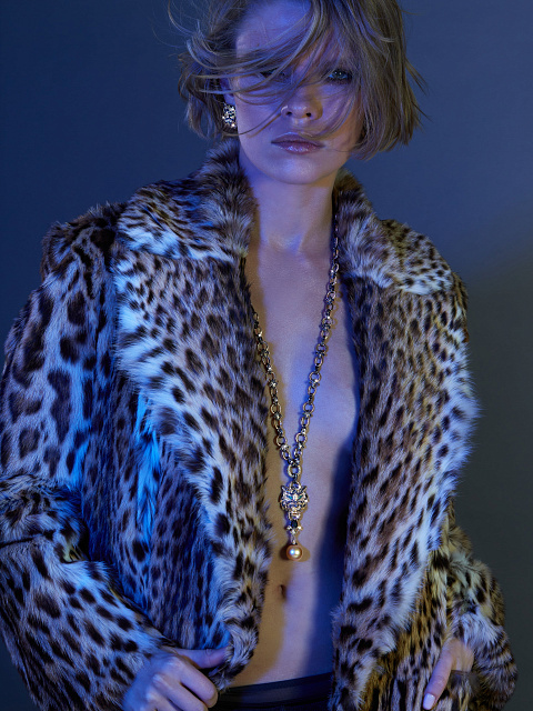 Колье с кулоном в виде тигра из золота, черных и желтых бриллиантов и жемчуга, 11 Колье с кулоном в виде тигра из золота, черных и желтых бриллиантов и жемчуга, 11