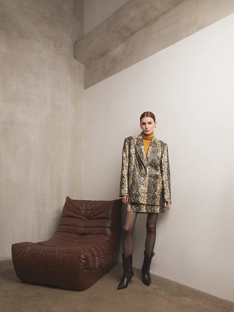 Бежевая юбка-мини из эко-кожи со змеиным принтом, 4 Бежевая юбка-мини из эко-кожи со змеиным принтом, 4