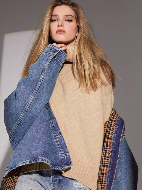 Кашемировый свитер бежевого цвета, 3