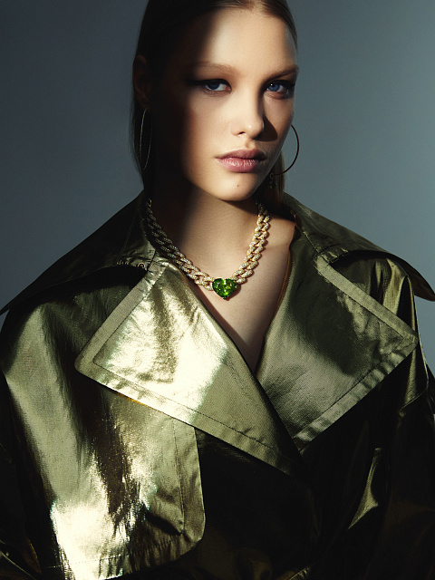 Колье из желтого золота с перидотом в огранке «сердце» и бриллиантами, 7