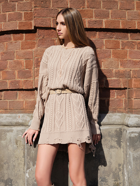 Бежевое вязаное платье-свитер с косами, 5