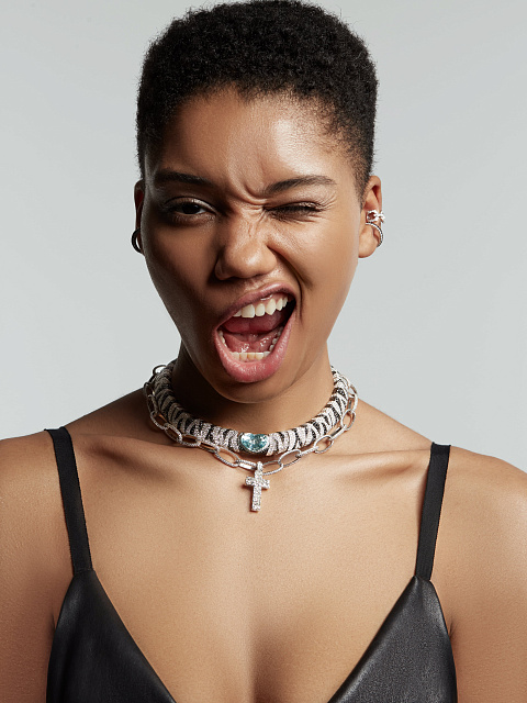 Кафф из белого золота и бриллиантов, 4