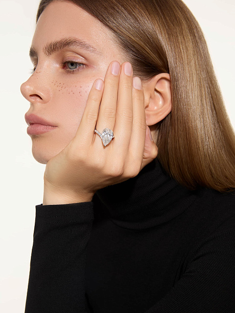 Кольцо с LG бриллиантом в огранке «груша», 2 Кольцо с LG бриллиантом в огранке «груша», 2