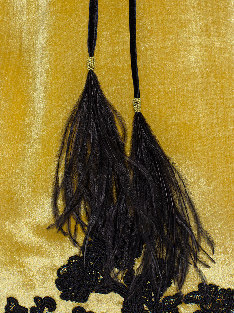 Желтое платье-мини из бархата с кружевом, 4