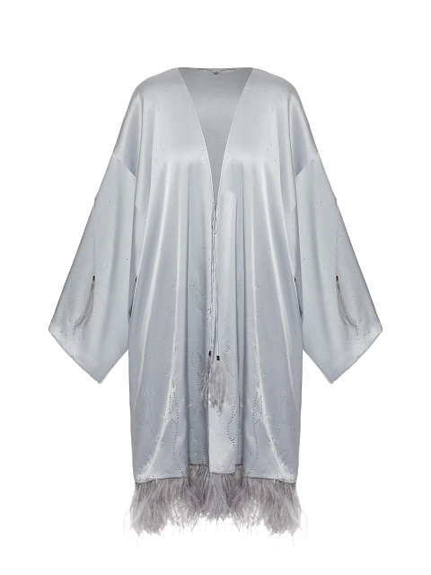 Светло-серая накидка из шелка с перьями и стразами, 1