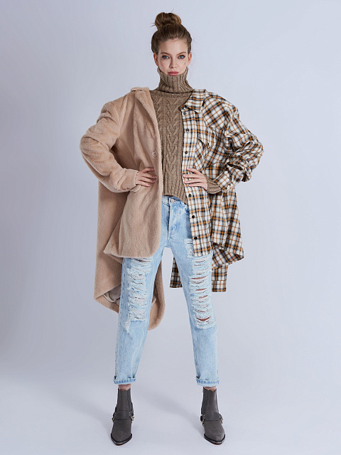 Бежевый однобортный жакет из эко-меха, 6