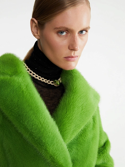 Ярко-зеленая шуба из меха норки, 10