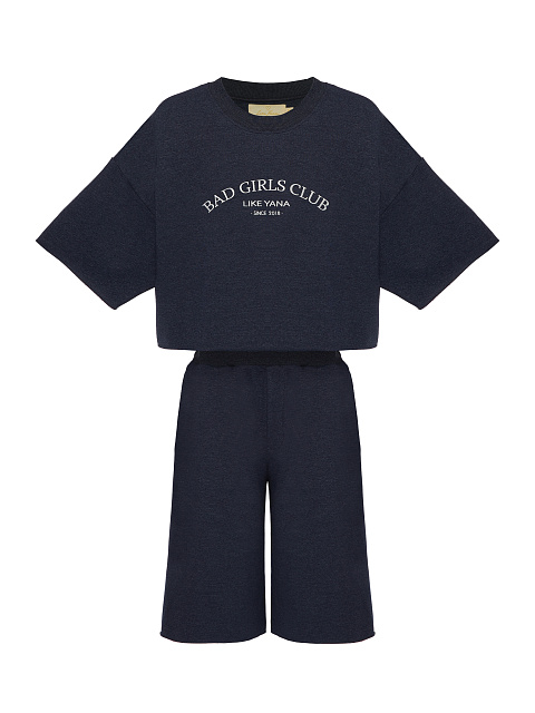 Темно-синий костюм с бермудами и белой вышивкой, 1