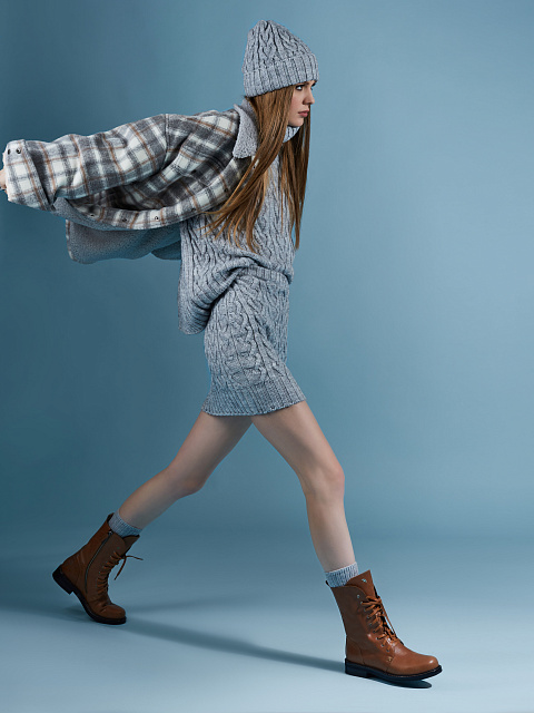 Коричневые высокие кожаные ботинки, 5 Коричневые высокие кожаные ботинки, 5