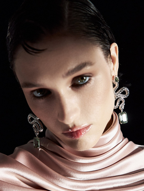 Серьги из белого золота с празиолитами, сапфирами и бриллиантами, 2