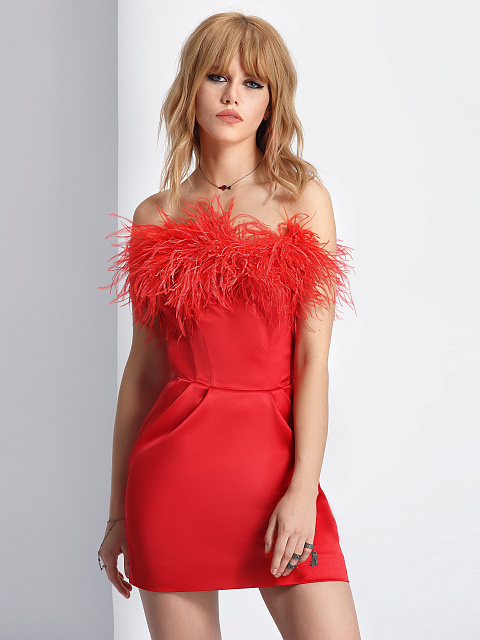 Красное платье-мини с боа из перьев, 6