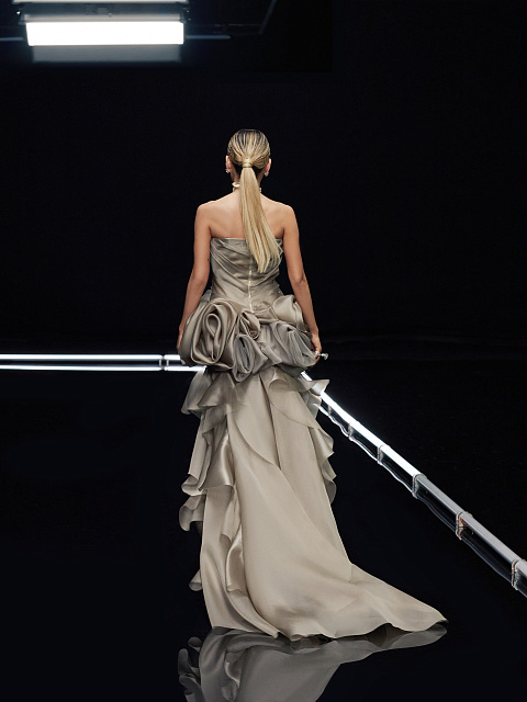 Бежевое платье-макси из органзы, 5