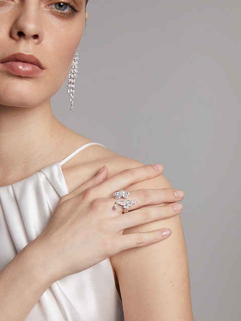 Кольцо из белого золота и бриллиантов в огранке "маркиз", 2