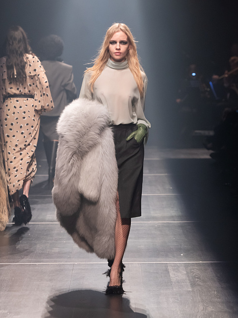 Look #18, 1 Look #18, 1