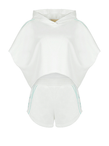 Белый трикотажный костюм с шортами и мятной вышивкой, 1