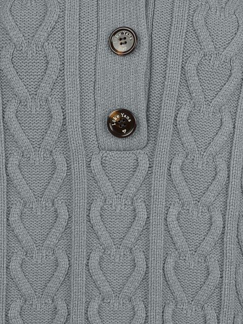 Серый вязаный комплект из пуловера и шорт, 4 Серый вязаный комплект из пуловера и шорт, 4