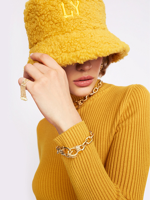 Горчичная панама из эко-меха с вышивкой LY, 4