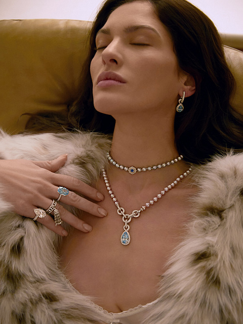 Серьги из белого золота с голубым бриллиантом, 7