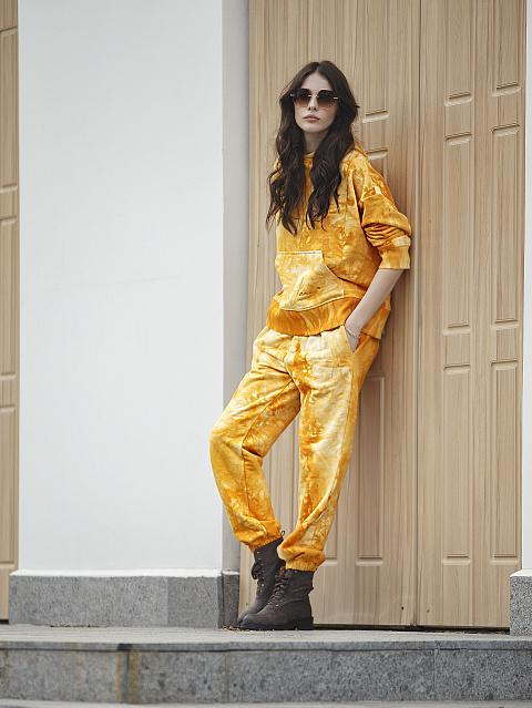 Оранжевый хлопковый костюм Tie-Dye, 4 Оранжевый хлопковый костюм Tie-Dye, 4