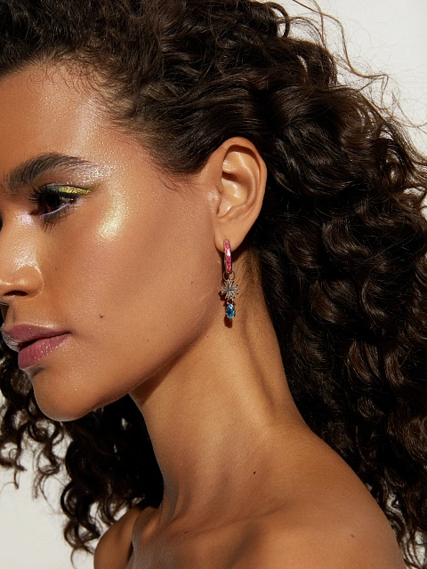 Подвеска на хупсы из белого золота с васильком и топазом Sky Blue, 3