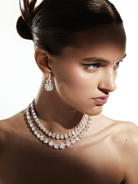 Колье из белого золота с бриллиантами круглой огранки, 8 Колье из белого золота с бриллиантами круглой огранки, 8