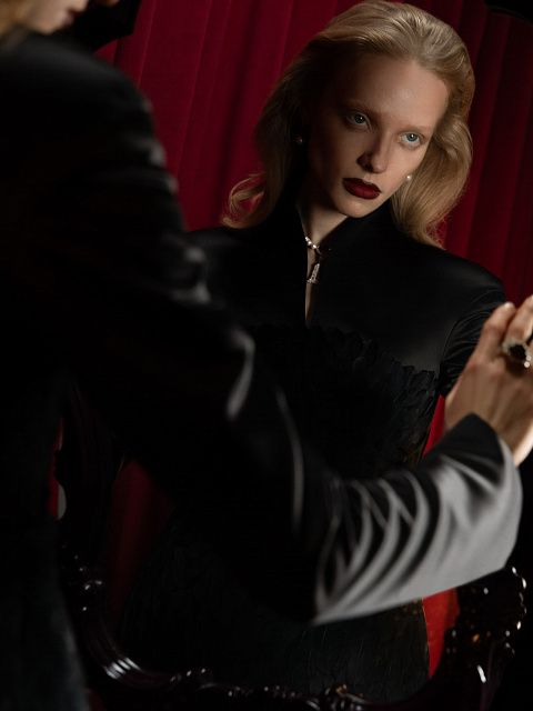 Черное шелковое платье-мини с перьями, 4