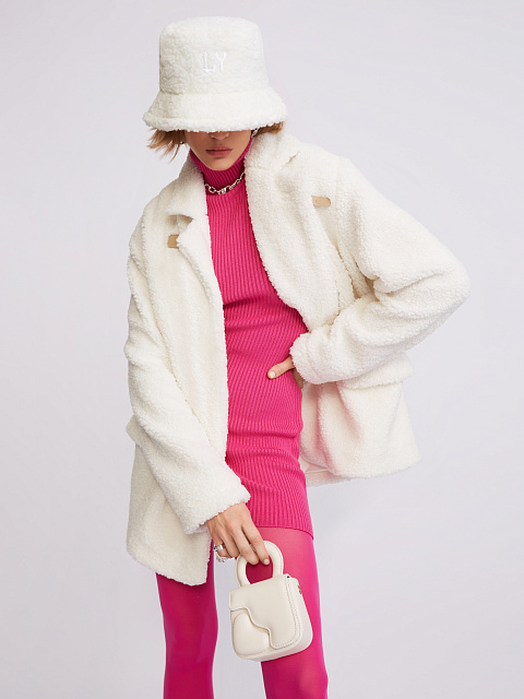 Белая панама из эко-меха с вышивкой LY, 3