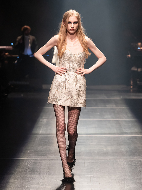 Look #118, 1 Look #118, 1