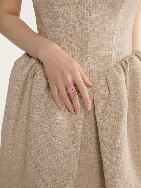 Кольцо из белого золота с розовой эмалью и бриллиантом, 6 Кольцо из белого золота с розовой эмалью и бриллиантом, 6