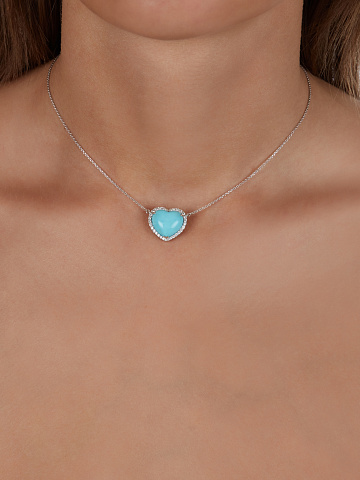 Колье из белого золота с бриллиантами и бирюзой в огранке "Сердце", 2