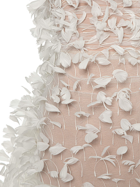 Белое платье-макси с перьями, 3 Белое платье-макси с перьями, 3