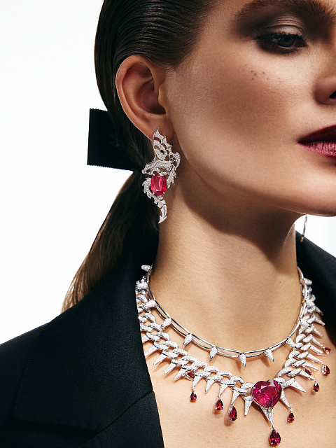 Серьги из белого золота с рубинами и бриллиантами, 2 Серьги из белого золота с рубинами и бриллиантами, 2