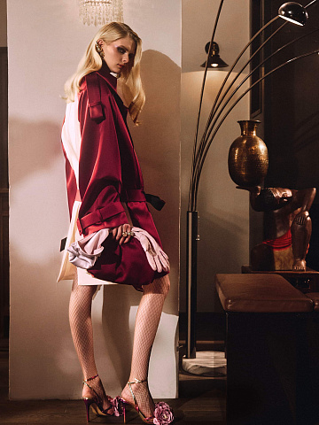 Двухцветный тренч, 1