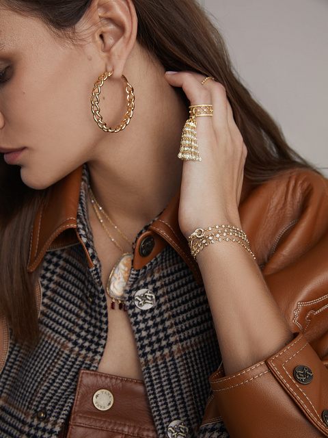 Хупсы из золота в виде цепей, 3 Хупсы из золота в виде цепей, 3