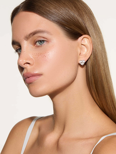 Пусеты из белого золота с бриллиантами LG в огранке «сердце», 2 Пусеты из белого золота с бриллиантами LG в огранке «сердце», 2