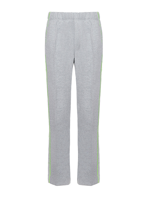 Серый костюм с укороченной толстовкой и неоново-зеленой вышивкой в виде лилий, 3