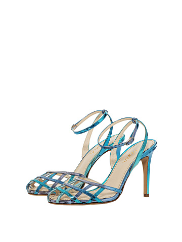 Босоножки из кожи, 1