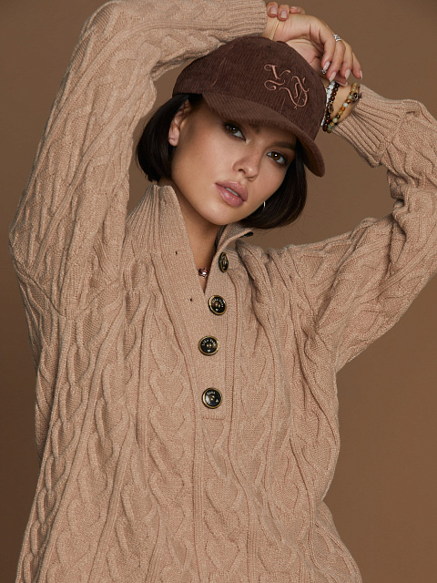 Бежевый вязаный комплект из пуловера и брюк, 9