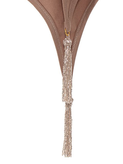 Бежевая майка из хлопка с кисточками из бисера, 3 Бежевая майка из хлопка с кисточками из бисера, 3