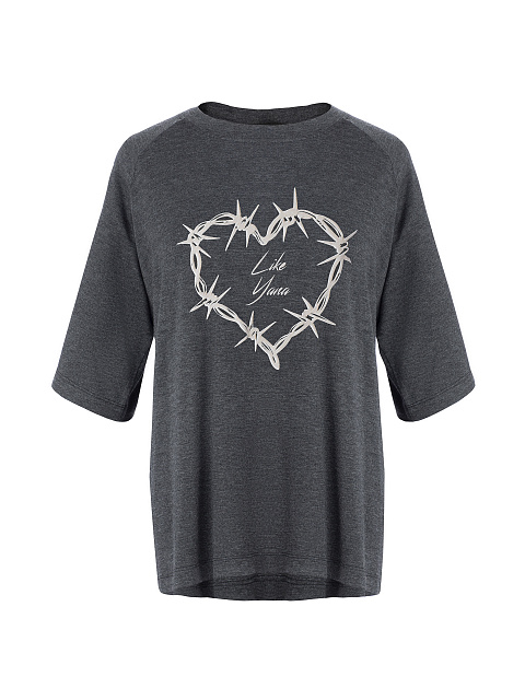 Серая футболка с принтом спереди, 1